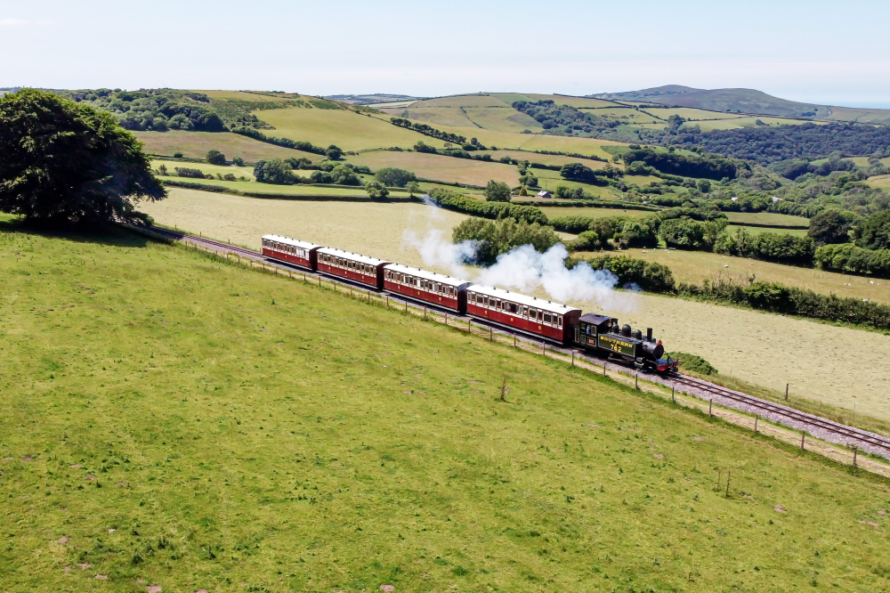 Lyn and heritage carriages
