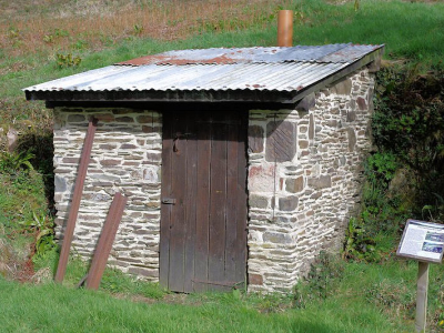 Restored Platelayers Hut near Snapper
